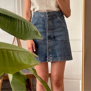 Forever 21 Denim Skirt in Size US 27